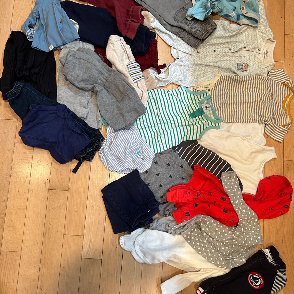 Baby clothing lot 3-6 months, more boy leaning